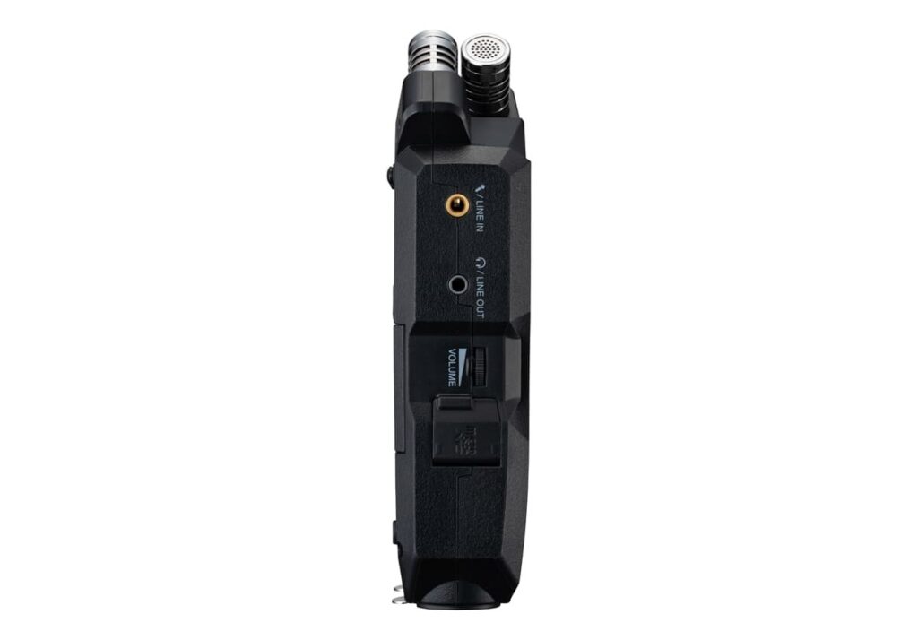ZOOM H4essential