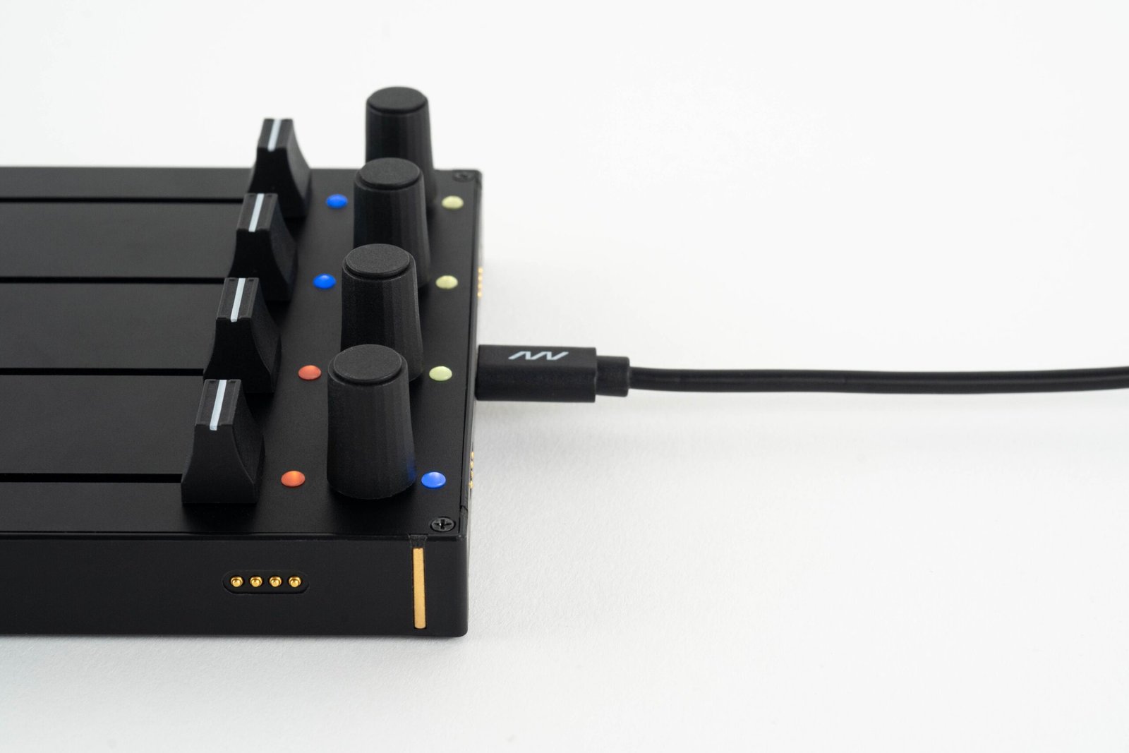 Intech Studio EF44 – Image 3