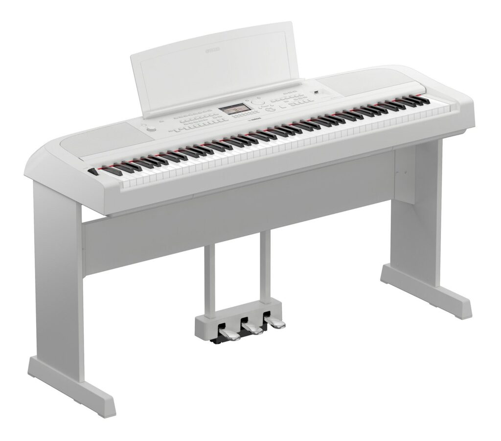 YAMAHA DGX-670 Set