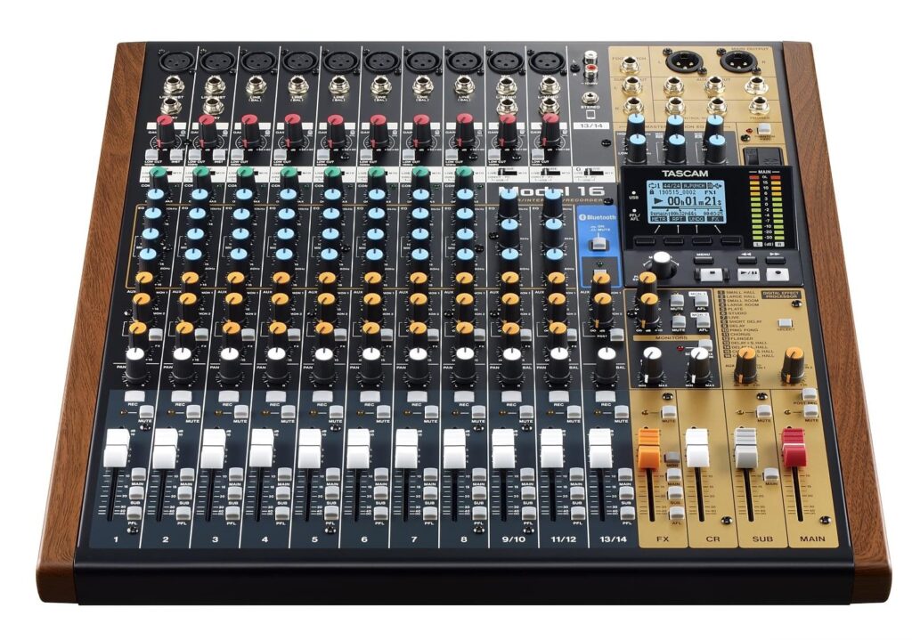 TASCAM Model 16